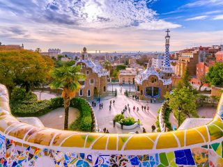 Hanggtime Barcelona Park Gaudi